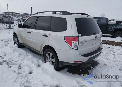 2011 Subaru Forester 2.5X z USA, uszkodzony, nr VIN JF2SHBBC2BH751644
